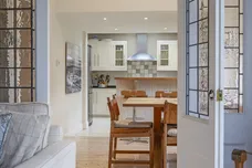 Raleigh Drive, Claygate, KT10 photo 7