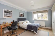 Raleigh Drive, Claygate, KT10 photo 14