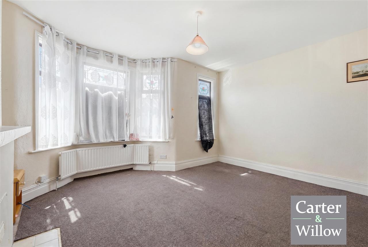 St Awdrys Road, Barking, Essex Image 4