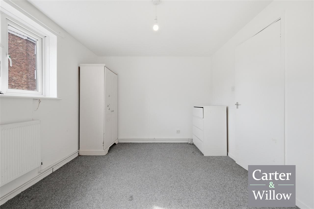 Redden Court Road, Romford, Essex Image 10