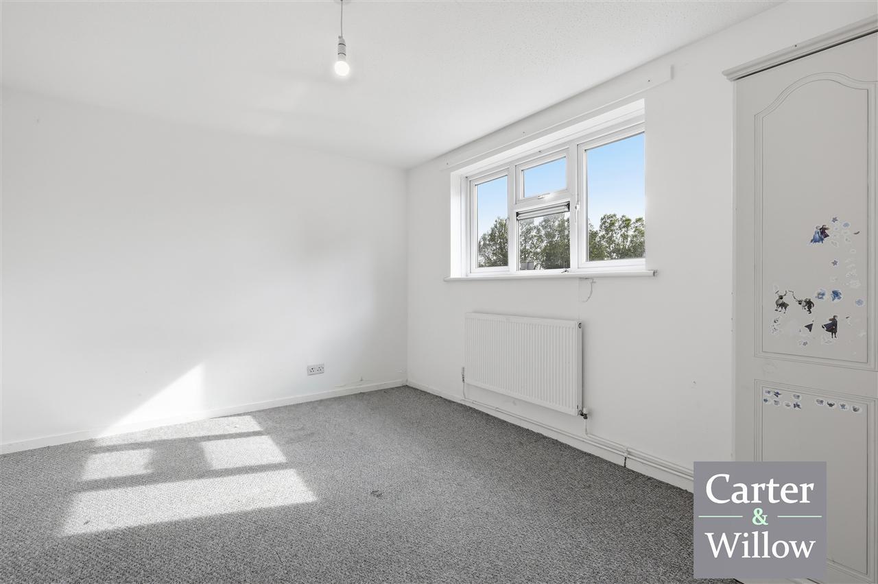 Redden Court Road, Romford, Essex Image 11