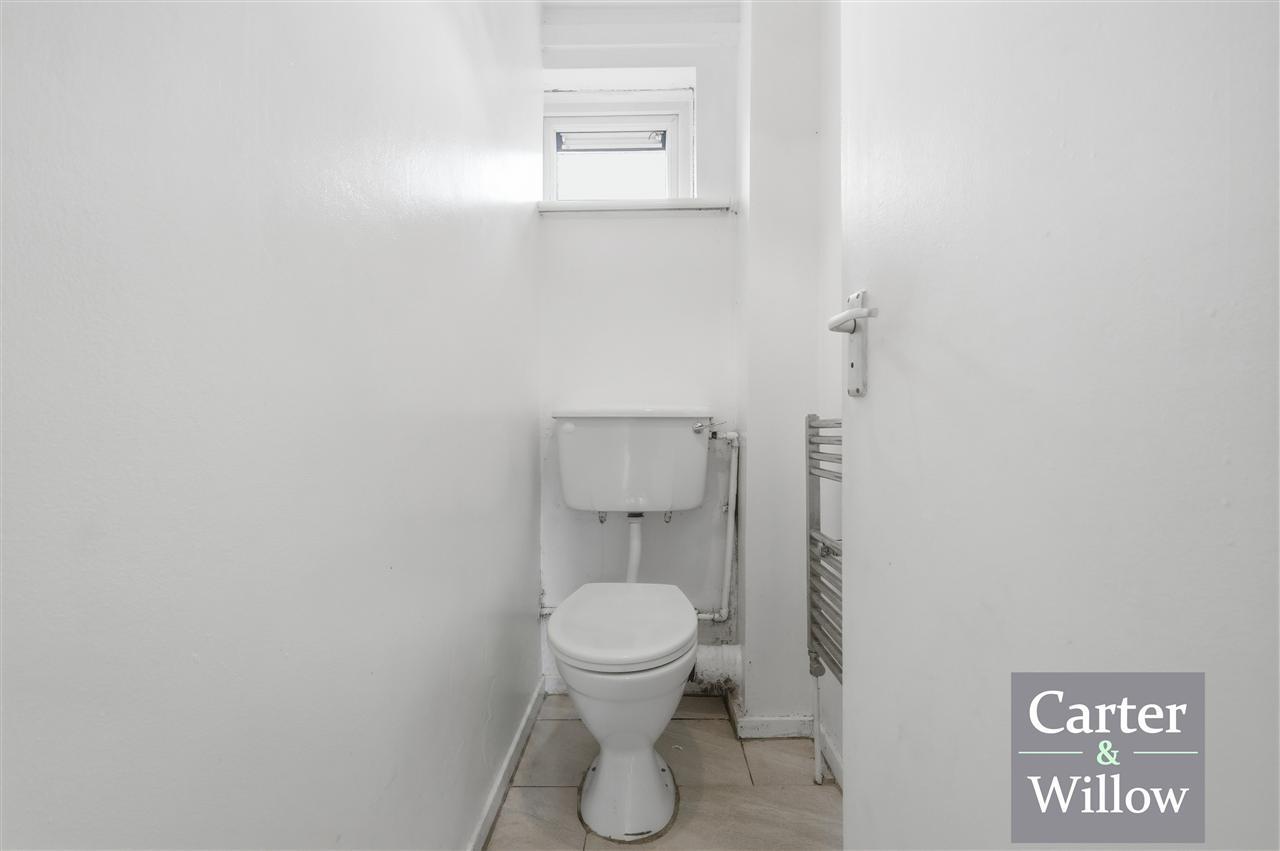 Redden Court Road, Romford, Essex Image 15