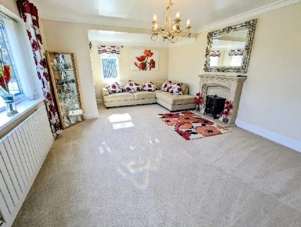 Property carousel item 11