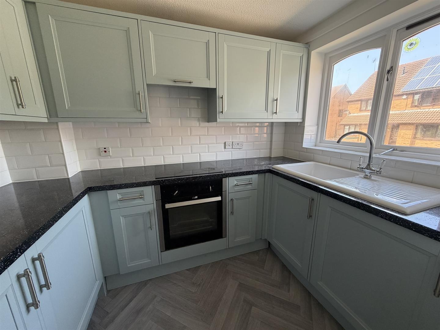 Chichester Close, Daventry Image 5