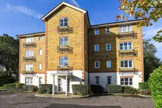 Admirals Court