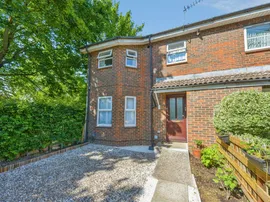 Woodhall Lane, Welwyn Garden City photo
