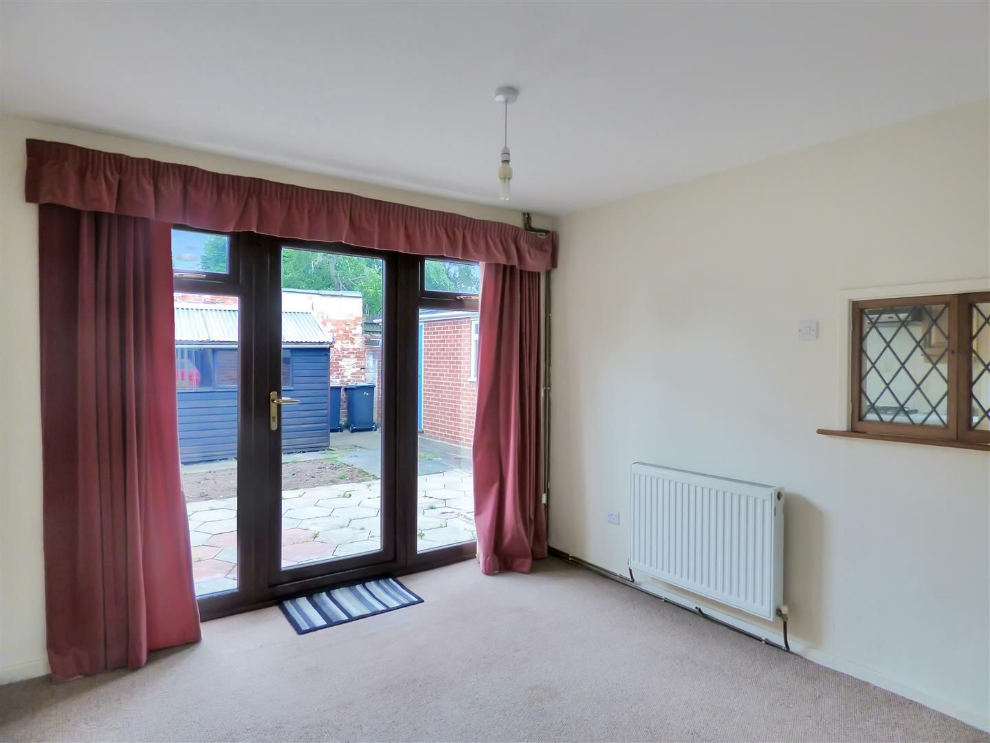 Iveagh Close, Measham, Swadlincote Image 4