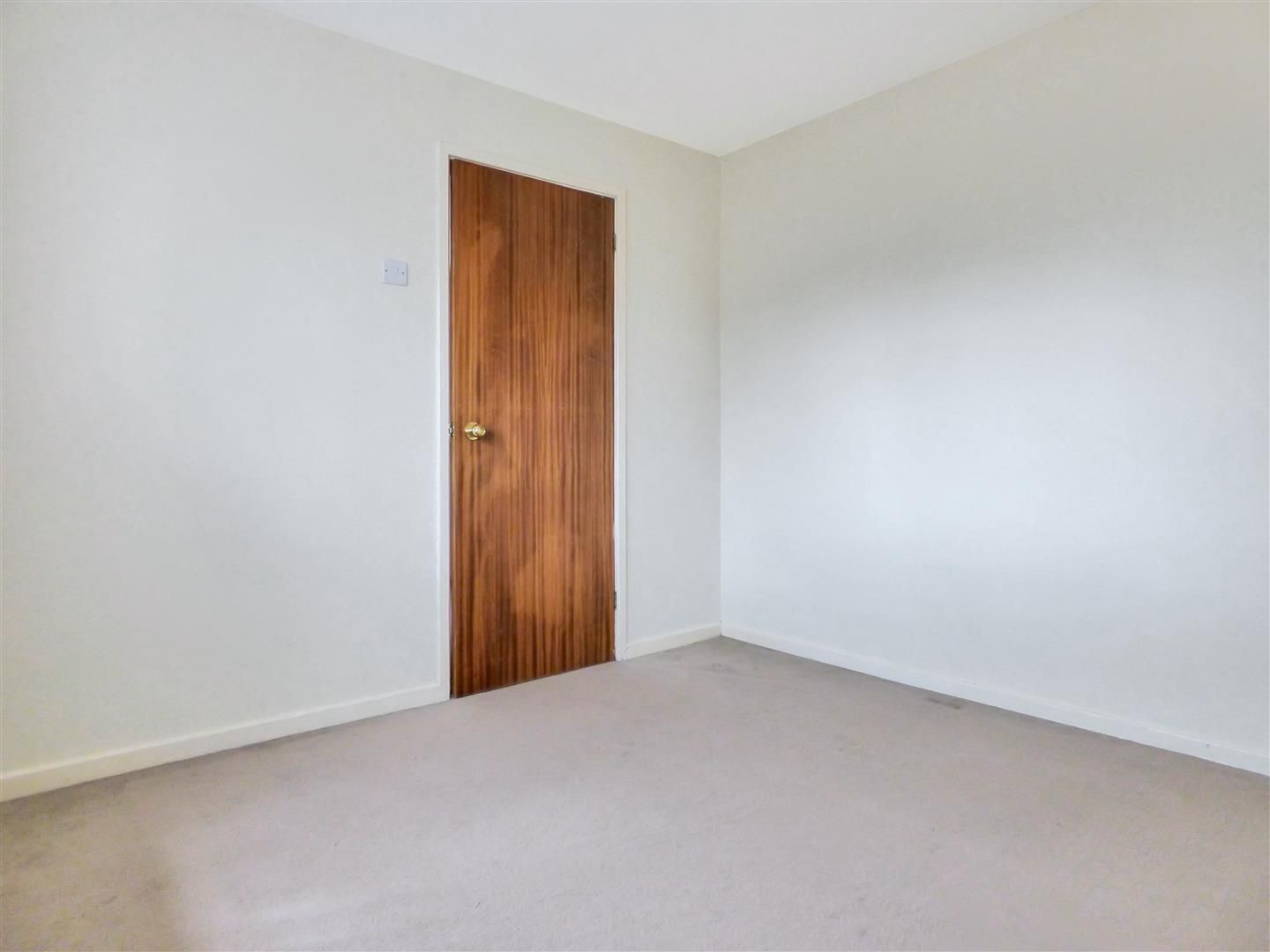 Iveagh Close, Measham, Swadlincote Image 10