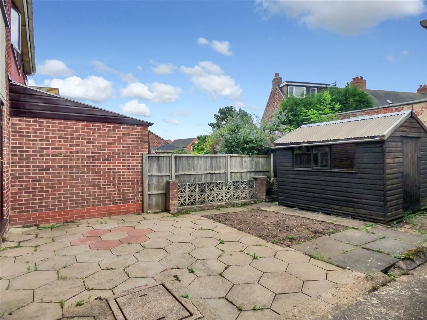 Iveagh Close, Measham, Swadlincote Image 13