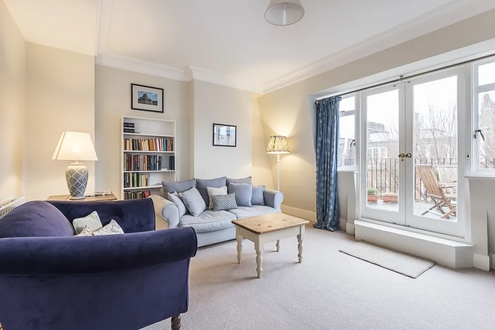 Sloane Court East, Chelsea, SW3 photo 4