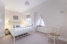 Sloane Court East, Chelsea, SW3 photo 6