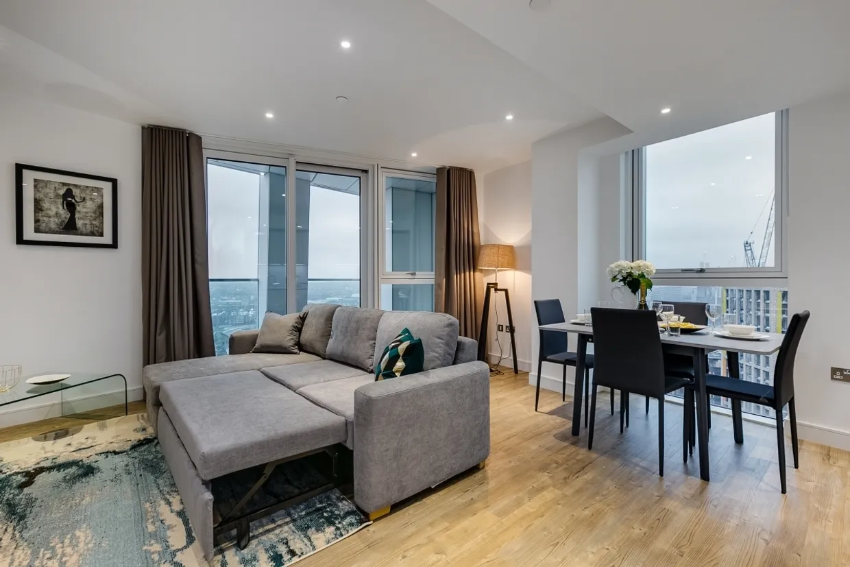 Nine Elms Point, 50 Wandsworth Road London SW8 photo 1