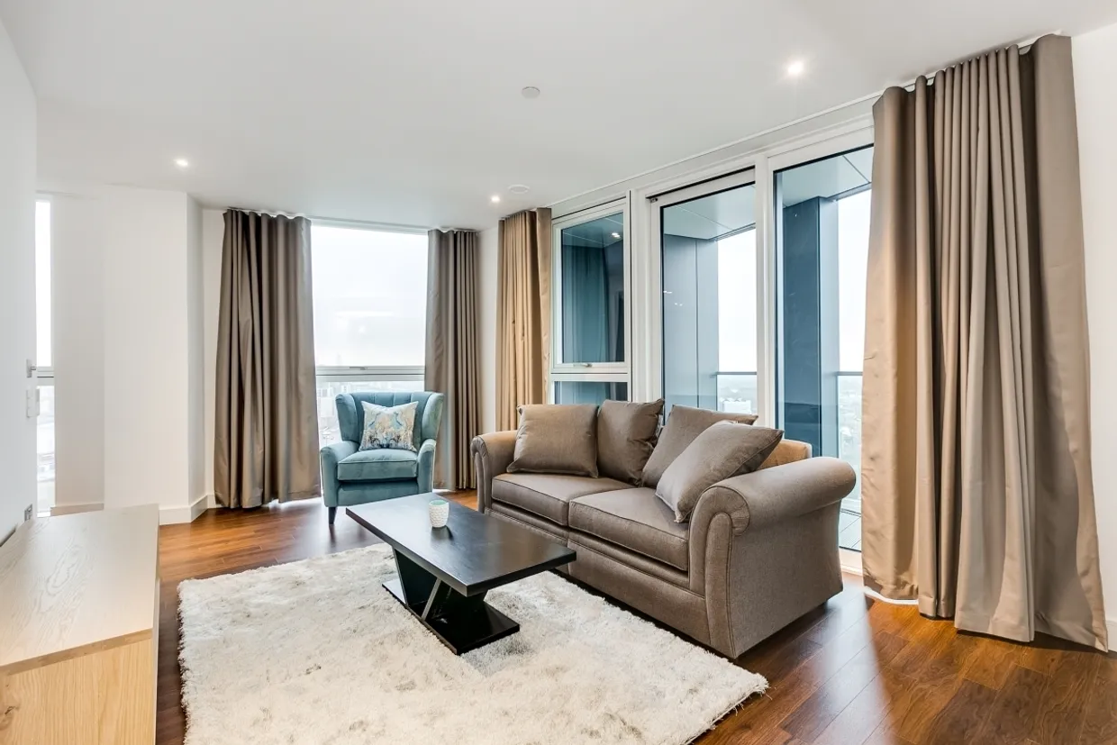 Nine Elms Point, 50 Wandsworth Road London SW8 photo 1