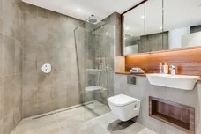 Nine Elms Point, 50 Wandsworth Road London SW8 photo 3