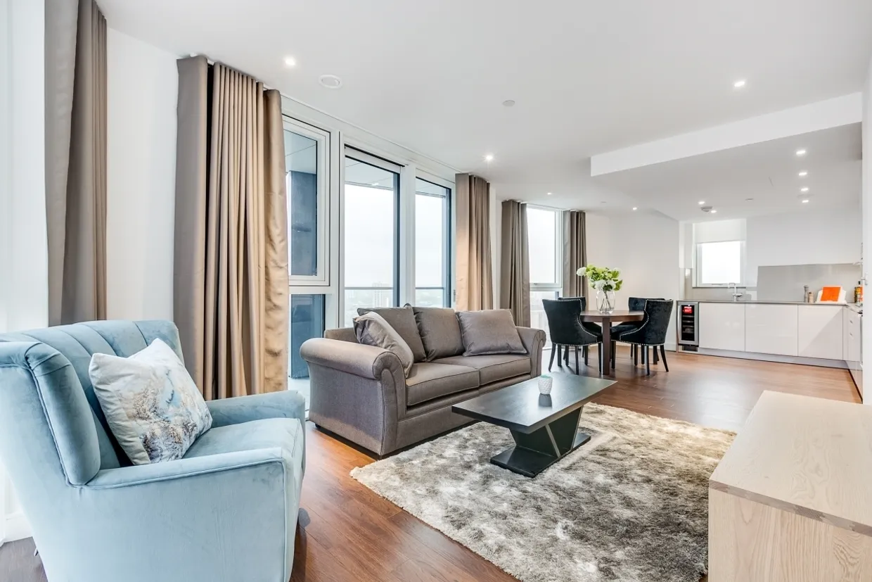 Nine Elms Point, 50 Wandsworth Road London SW8 photo 8