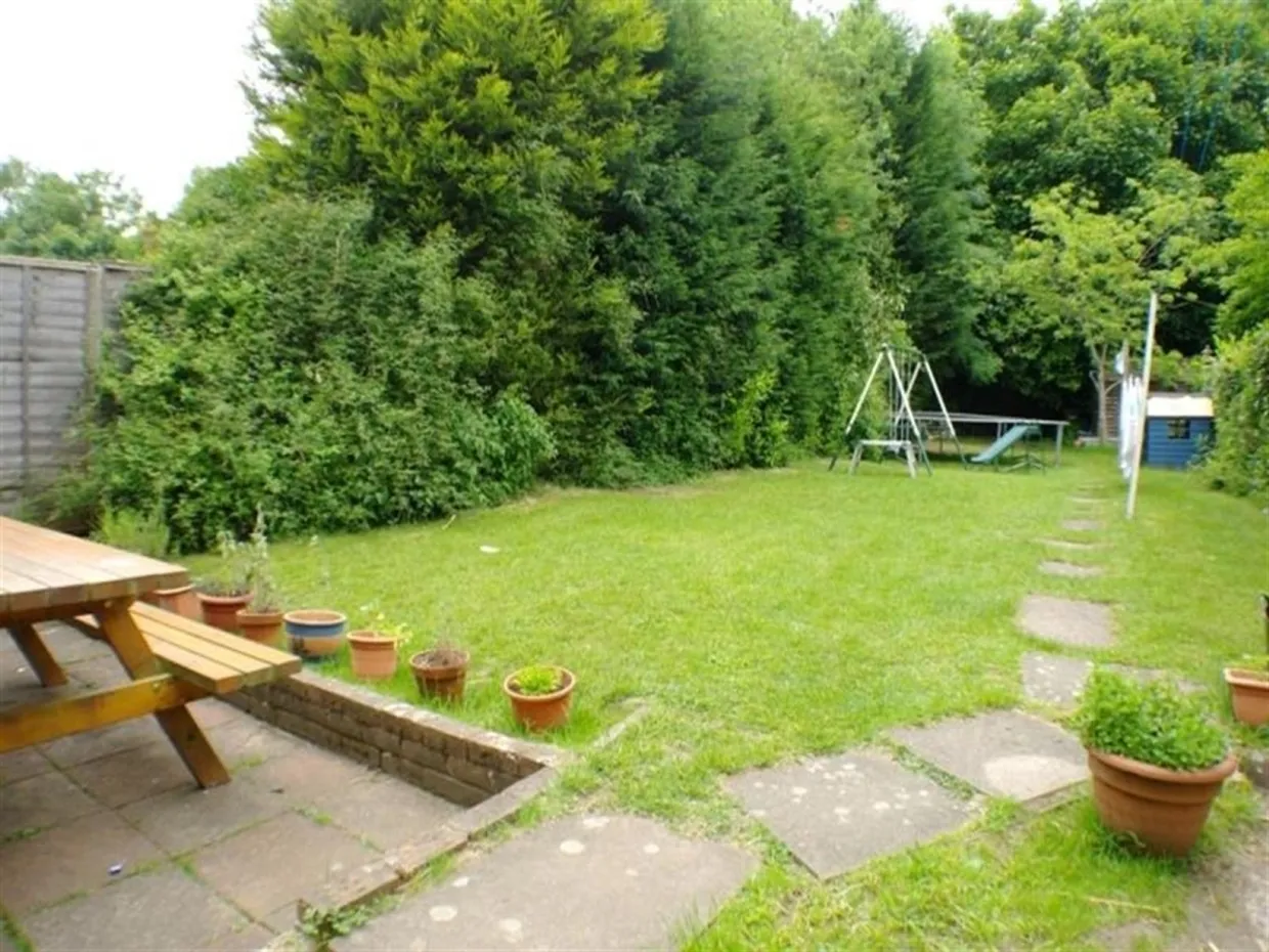 The Queens Drive Mill End WD3 photo 8