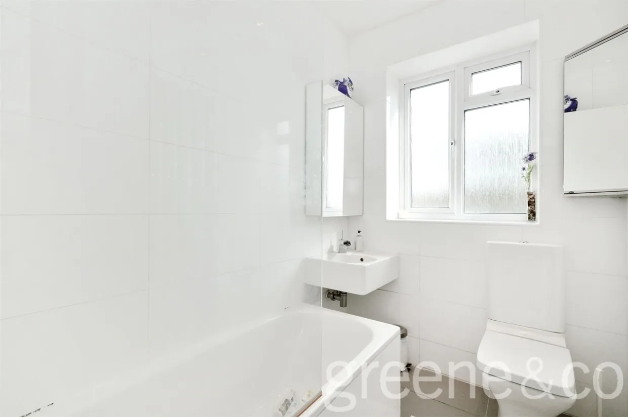 Fortune Green Road London NW6 photo 5