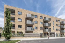20 Springfield Drive Wandsworth SW17 photo 2