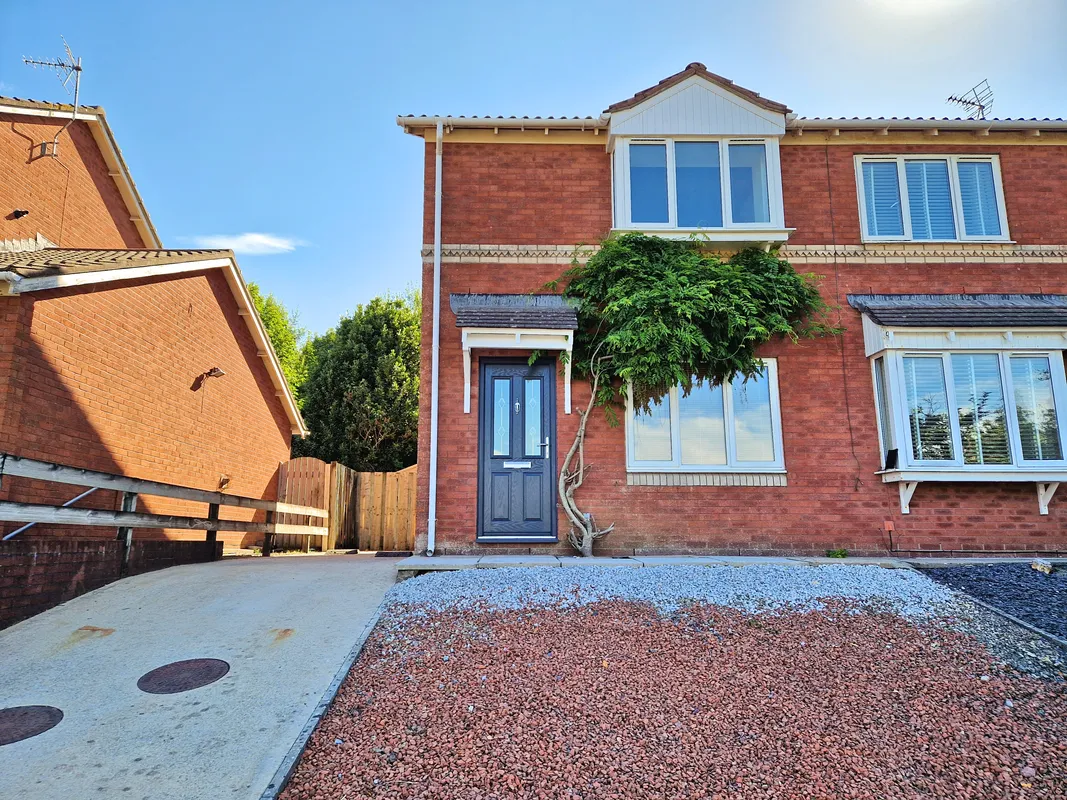 CLEVIS COURT, SOUTH CORNELLY, CF33 4RZ
