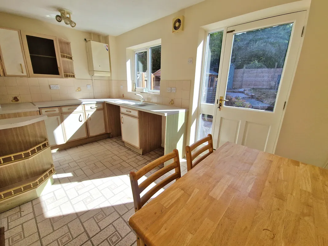 CLEVIS COURT, SOUTH CORNELLY, CF33 4RZ