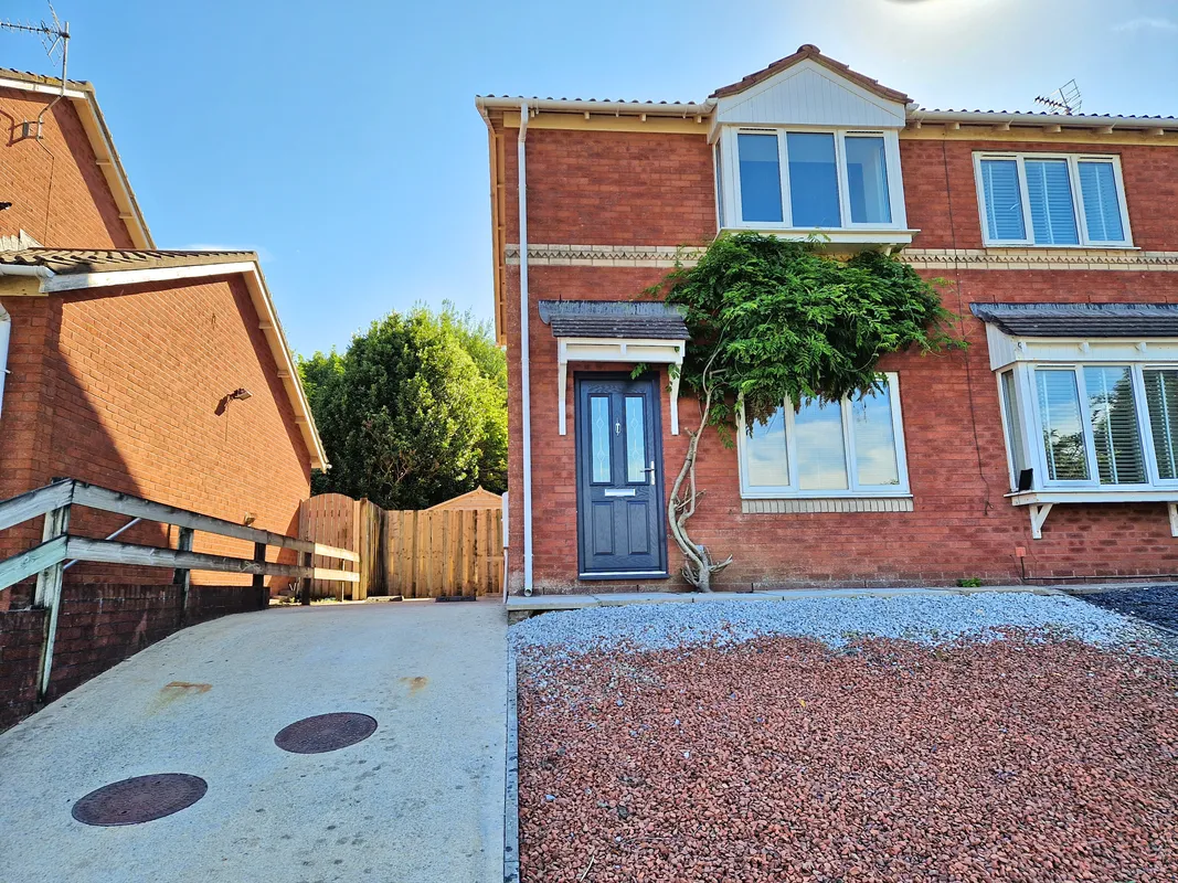 CLEVIS COURT, SOUTH CORNELLY, CF33 4RZ