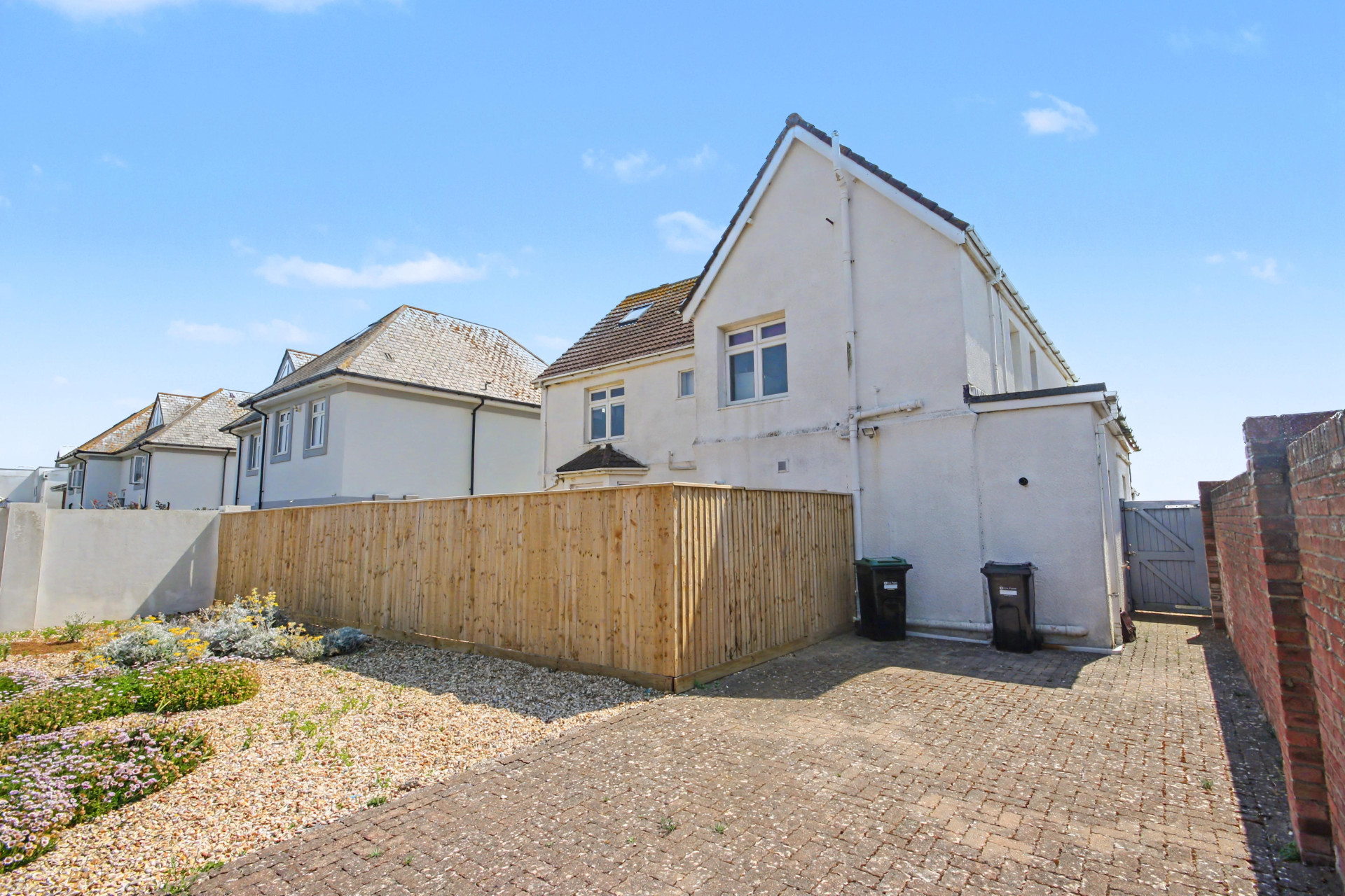 Hurst Road, Milford on Sea Image 28