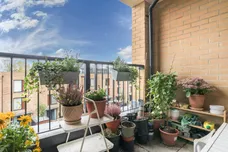 Quayle Crescent, LONDON