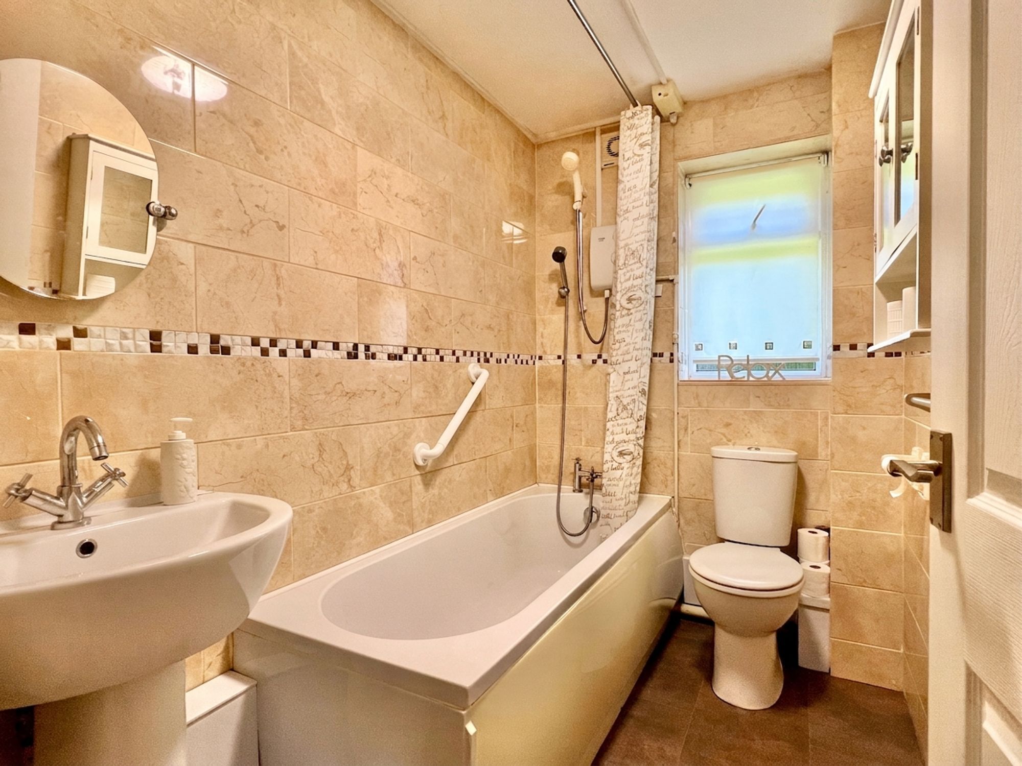 Langham Gardens, Taunton - NO onward chain! Image 12