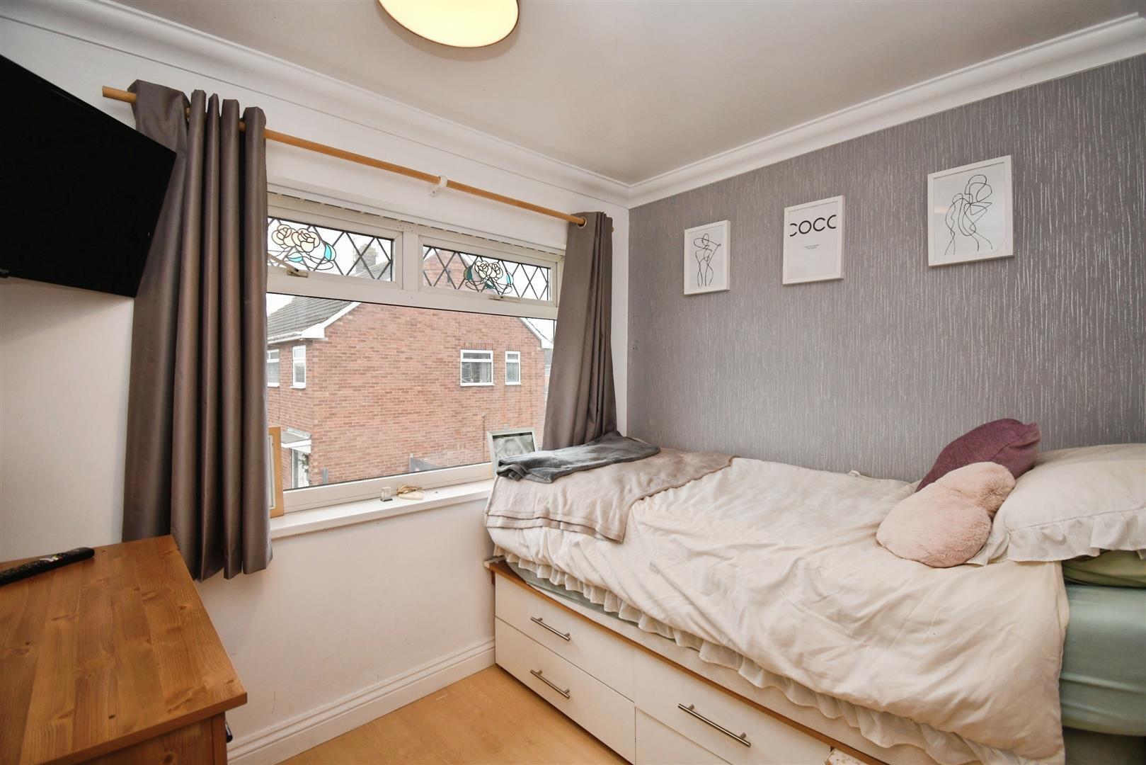 Garth Avenue, Bilton Image 12