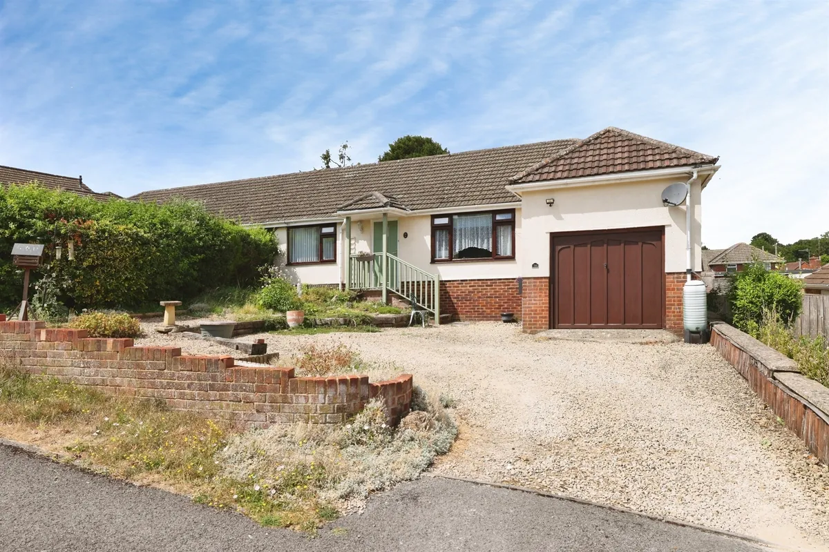 Hillside Drive, Gomeldon, Salisbury