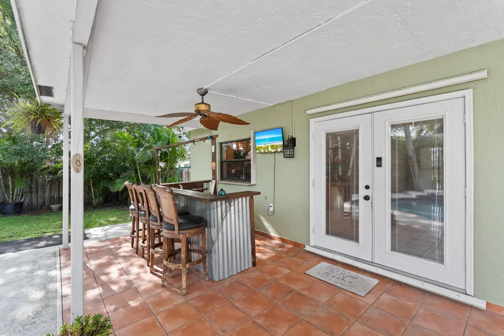 11651 NW 39th St, Sunrise, FL 33323