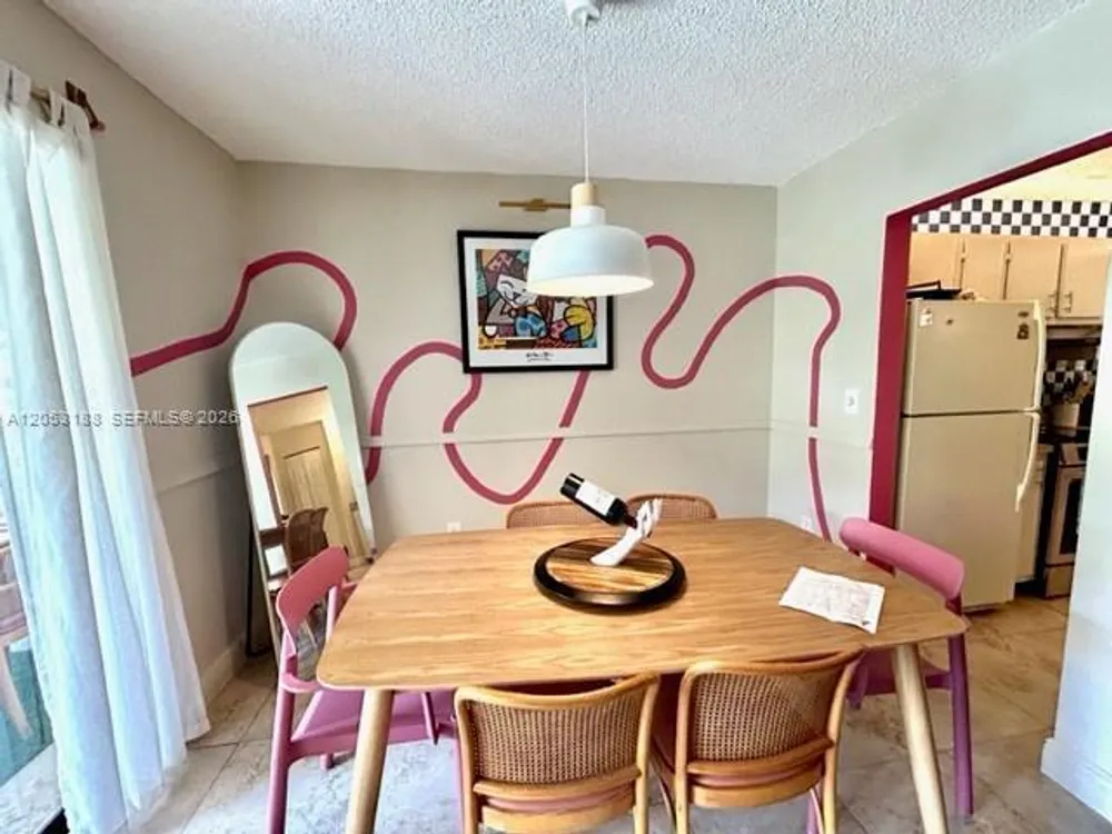 6555 W Broward Blvd, Plantation, FL 33317