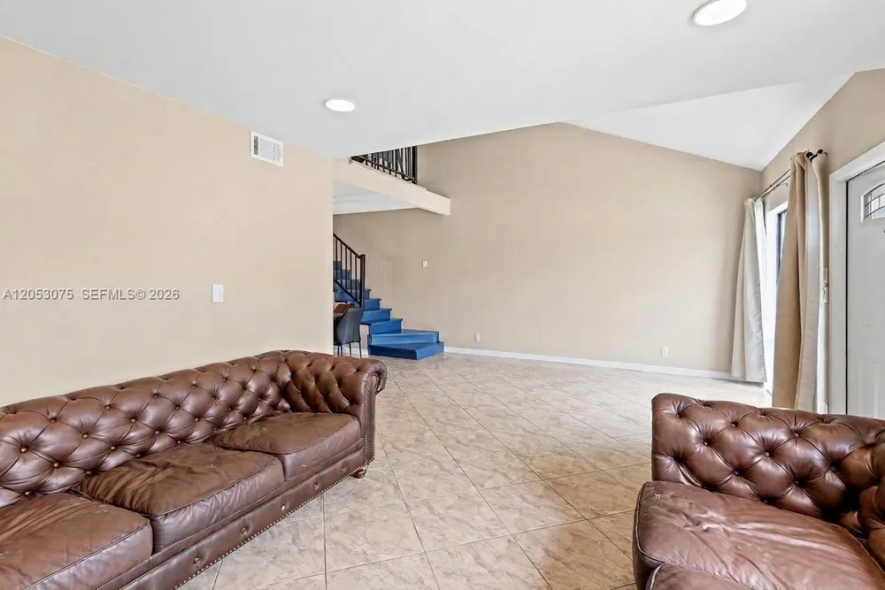 11166 NW 37th St, Sunrise, FL 33351