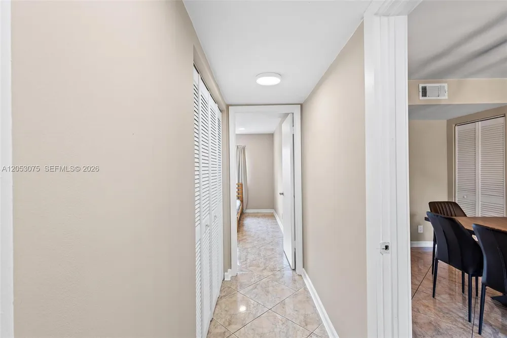 11166 NW 37th St, Sunrise, FL 33351