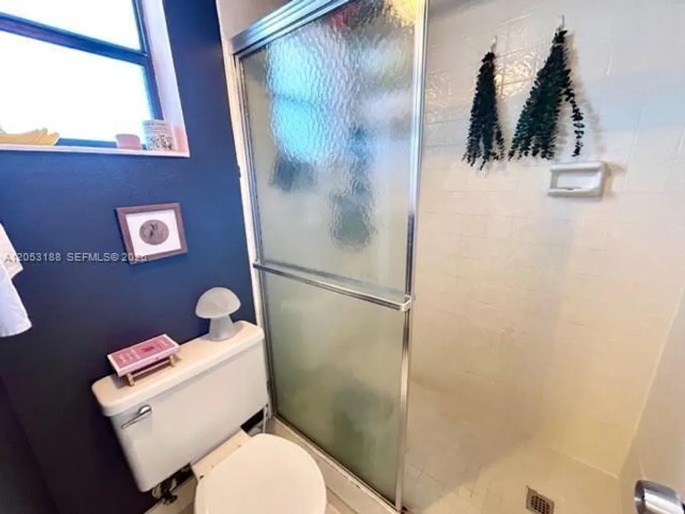 6555 W Broward Blvd, Plantation, FL 33317
