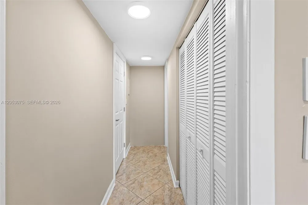 11166 NW 37th St, Sunrise, FL 33351