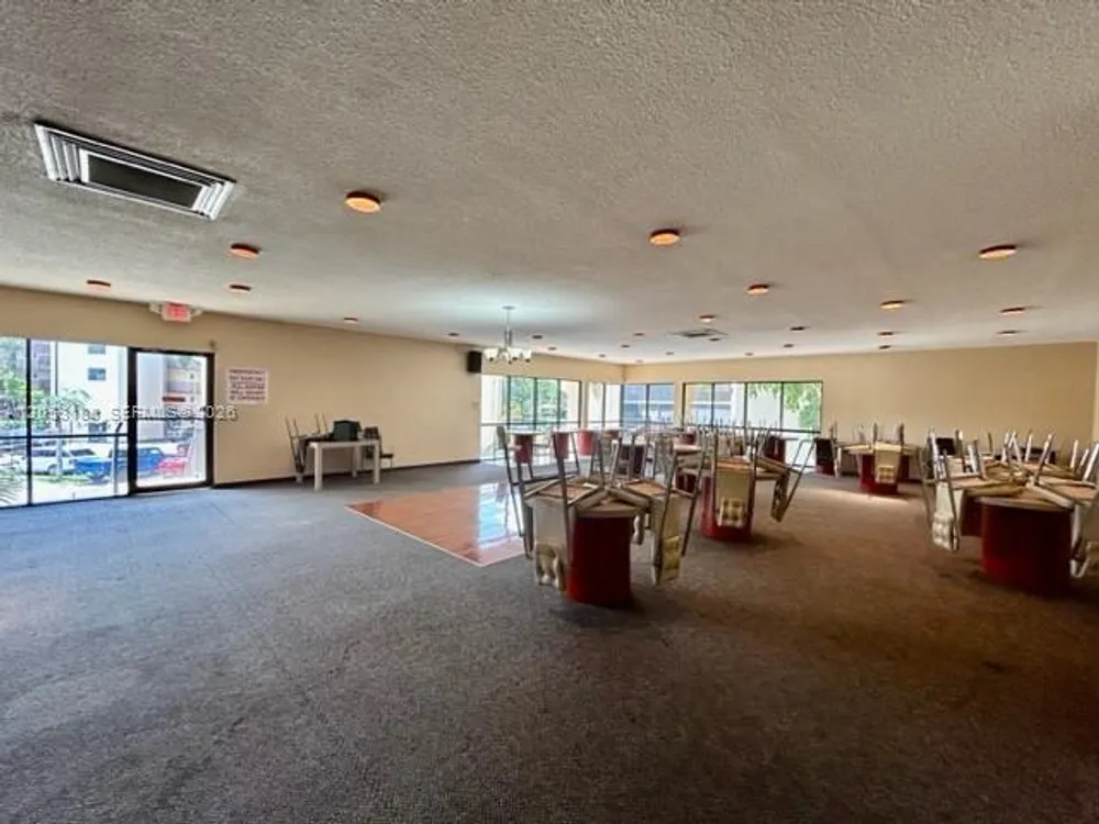 6555 W Broward Blvd, Plantation, FL 33317
