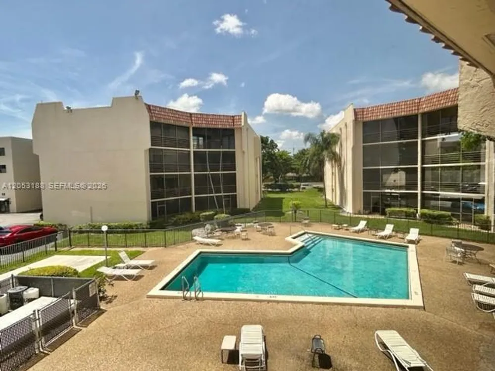 6555 W Broward Blvd, Plantation, FL 33317