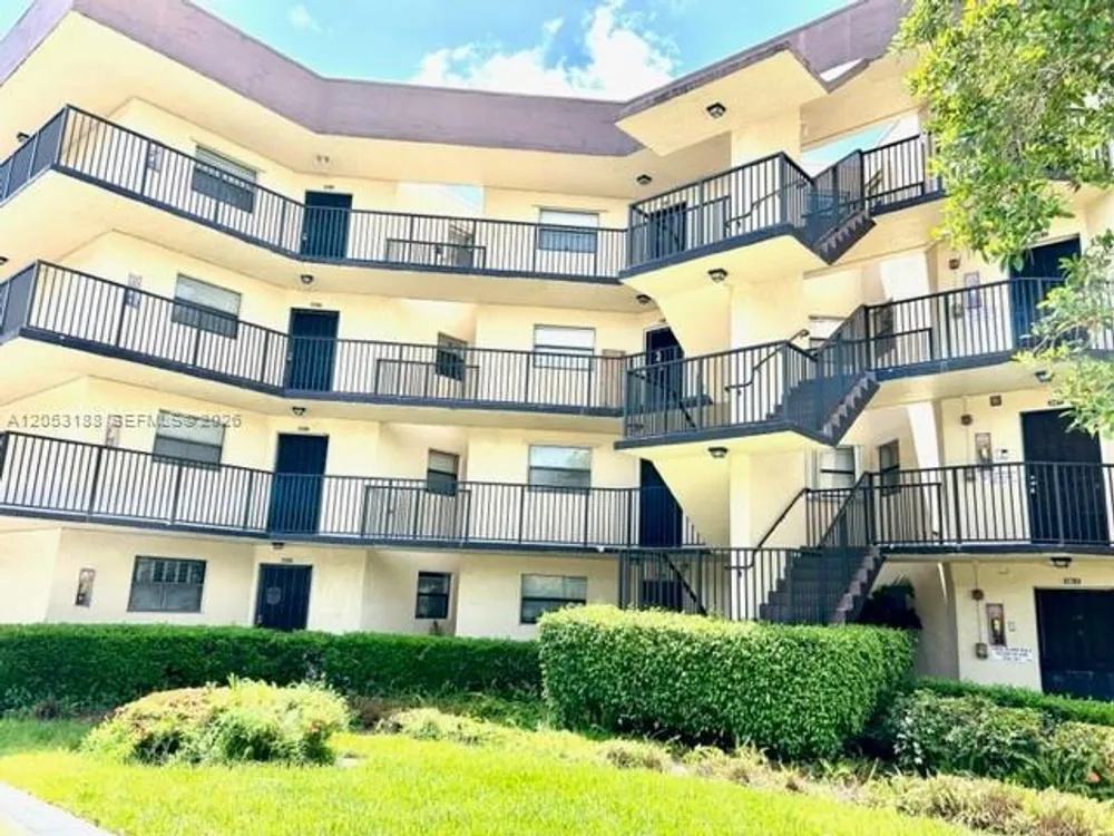 6555 W Broward Blvd, Plantation, FL 33317