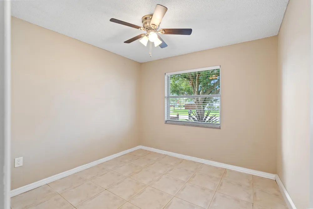 11651 NW 39th St, Sunrise, FL 33323