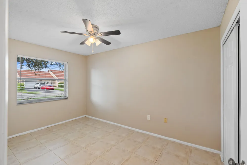 11651 NW 39th St, Sunrise, FL 33323