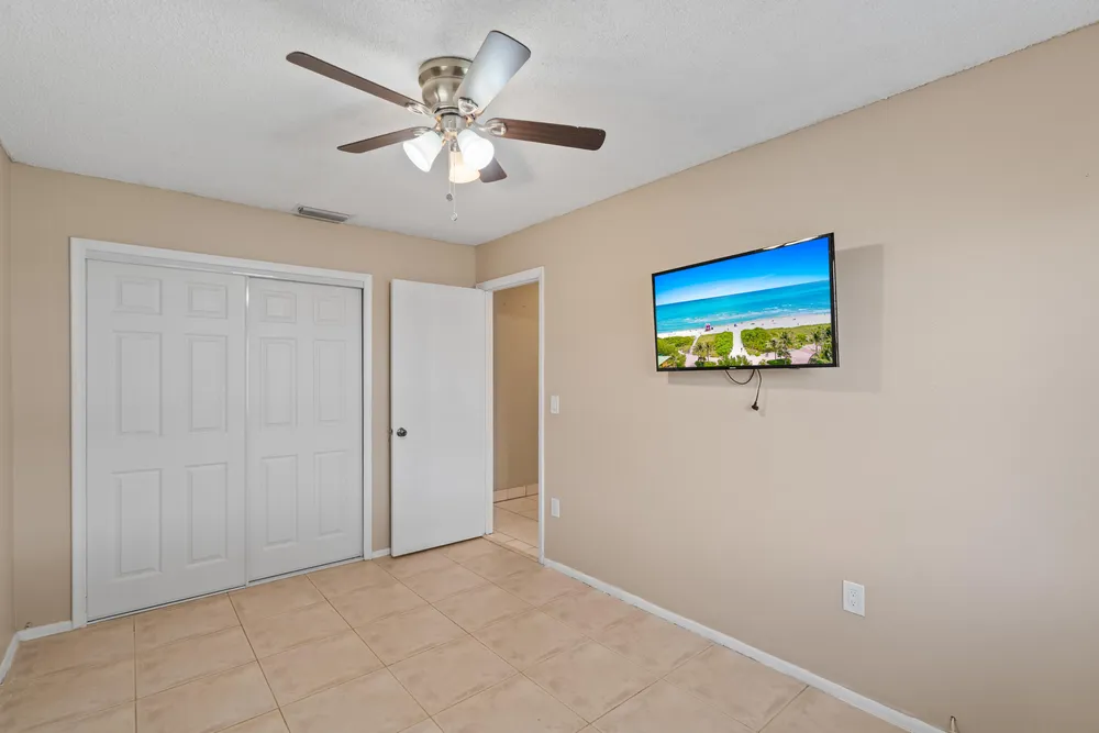 11651 NW 39th St, Sunrise, FL 33323