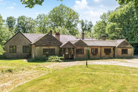 Ashen Grove Road, Sevenoaks, TN15