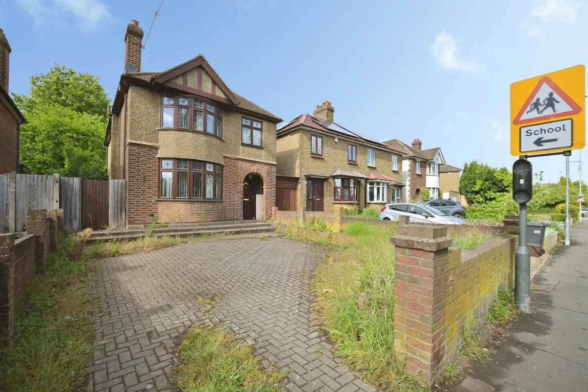 Park Road, Ware
