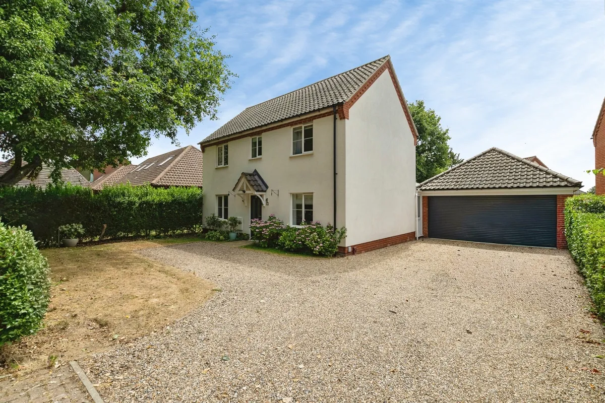 Roydon Road, Diss