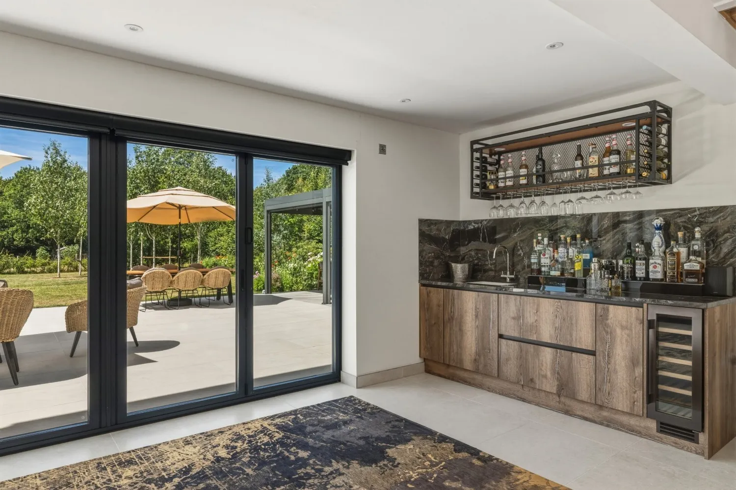 Hammerpond Road, Plummers Plain, RH13 photo 11