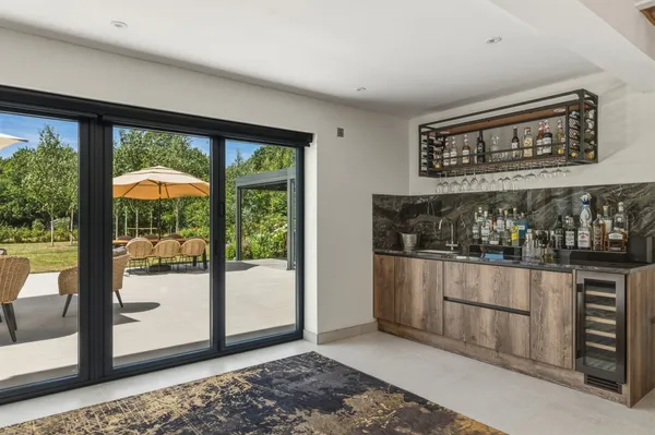 Hammerpond Road, Plummers Plain, RH13 photo 11
