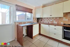 Latchetts Shaw, BASILDON
