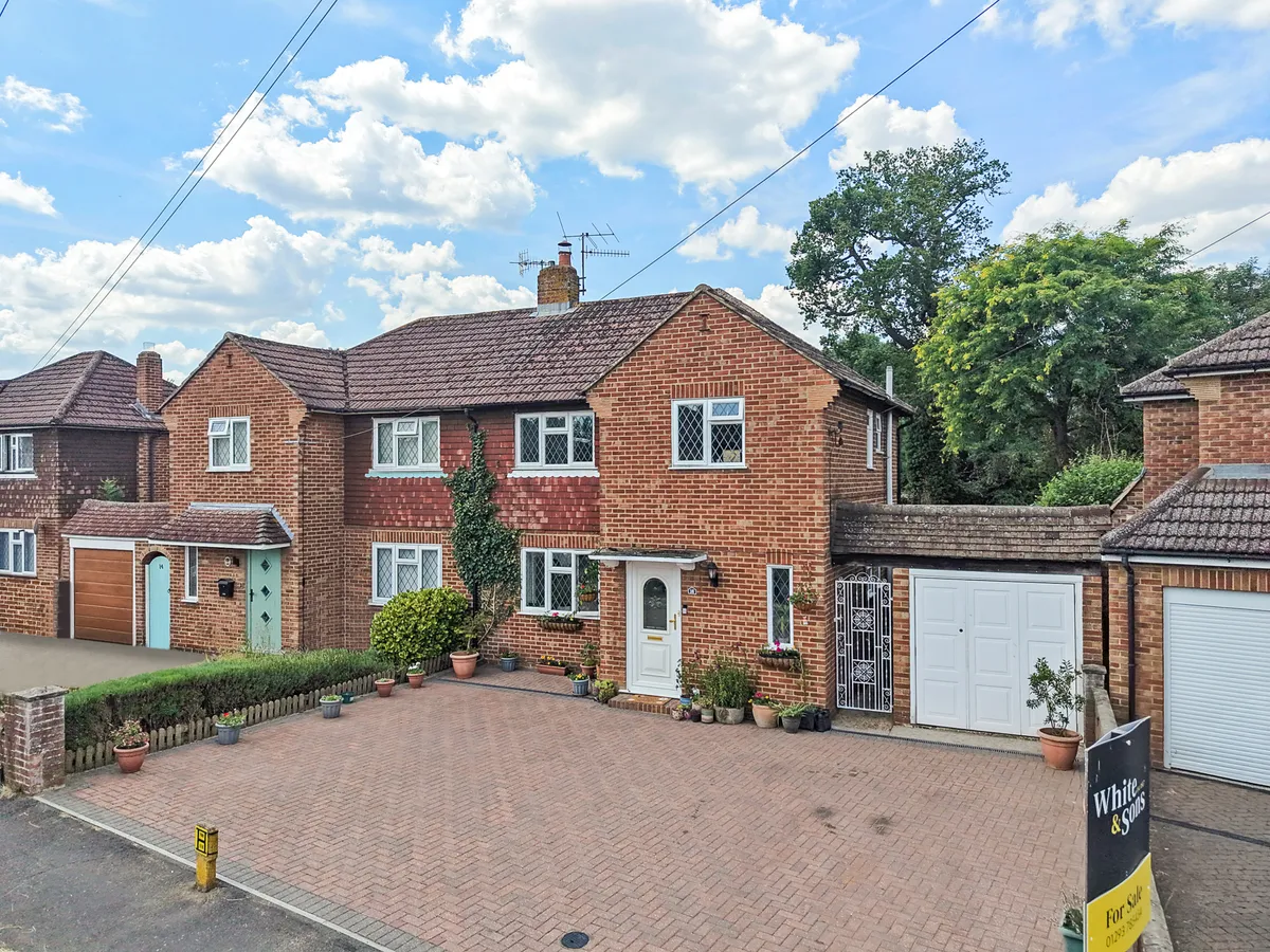 Sangers Drive, Horley, Surrey, RH6