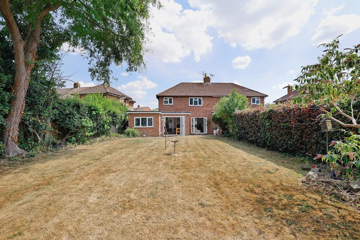 Sangers Drive, Horley, Surrey, RH6